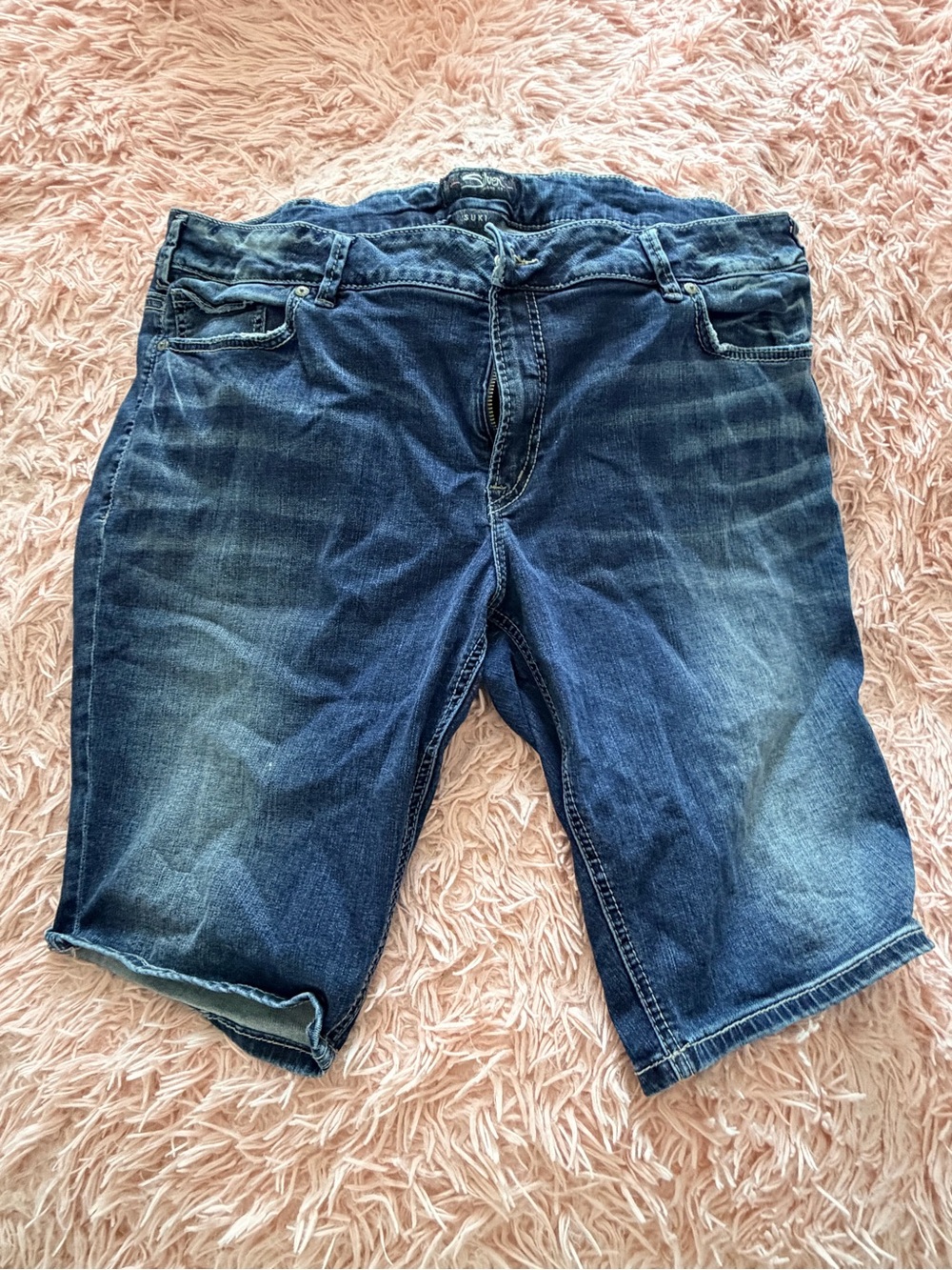 Silver Jeans women Dark Blue Denim Shorts - Classic Washed Look